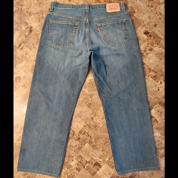 Mens Levi 559 Relaxed Straight, size 36, EUC - Picture 2 of 5